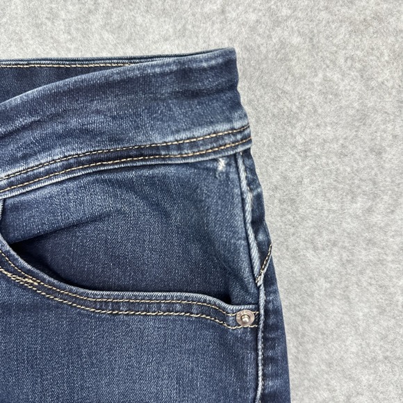 Levi's Women's Mid Rise Skinny Capris Size 12 W31 - Picture 4 of 11